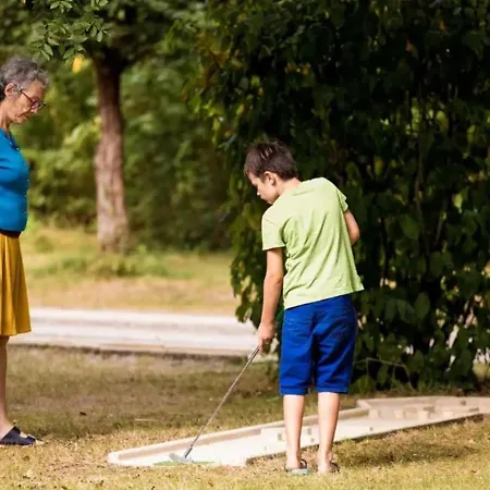 La Vallee Des Vignes - Aquatiques Campsite *